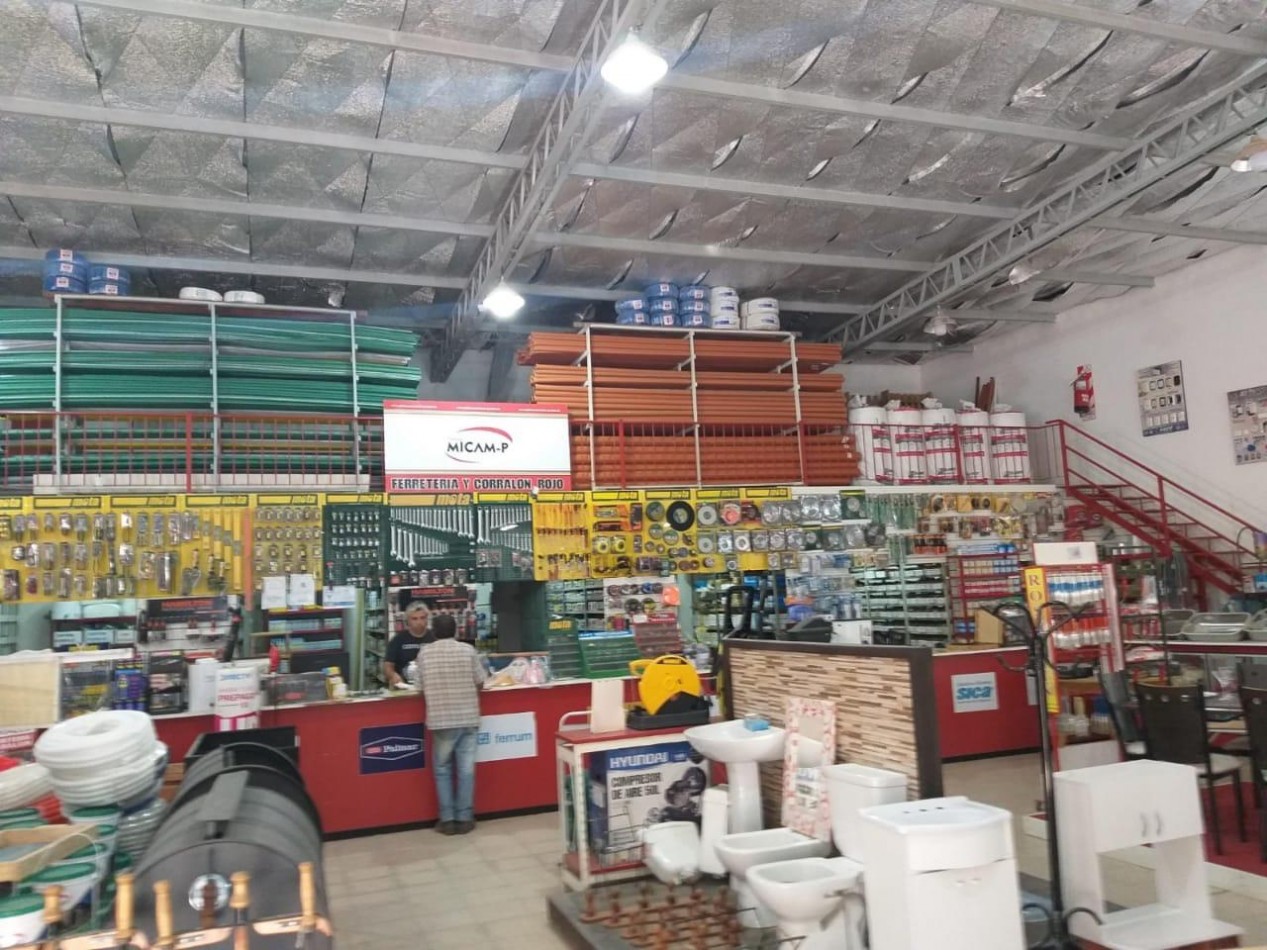 Local comercial en venta en el corazon de Los Reartes!!!!!