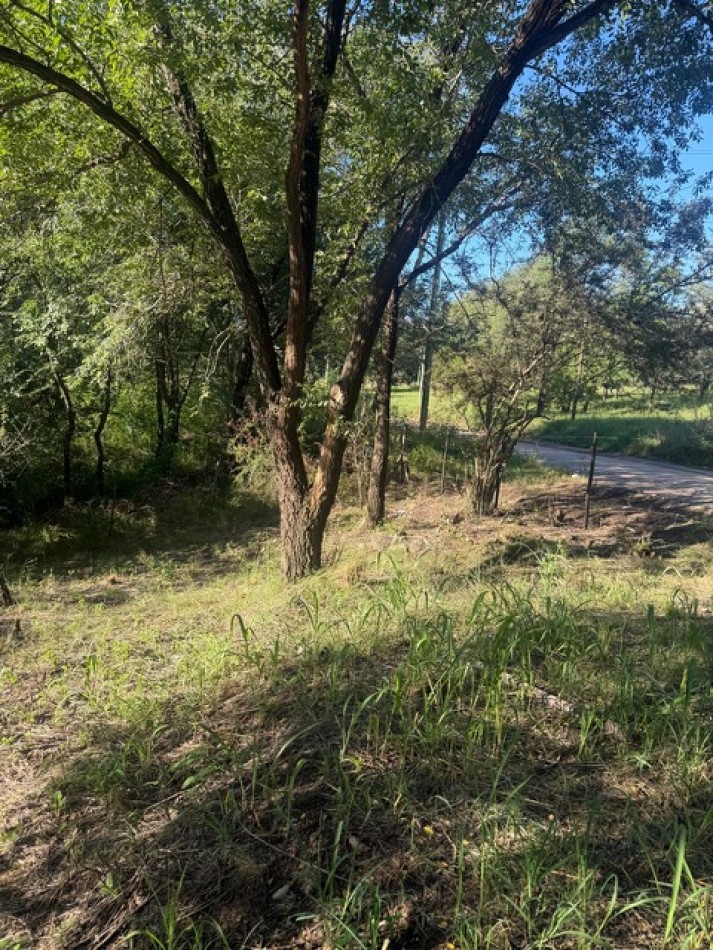Hermoso Lote Con Costa De Arroyo y Construccion A Continuar en VGB!!!