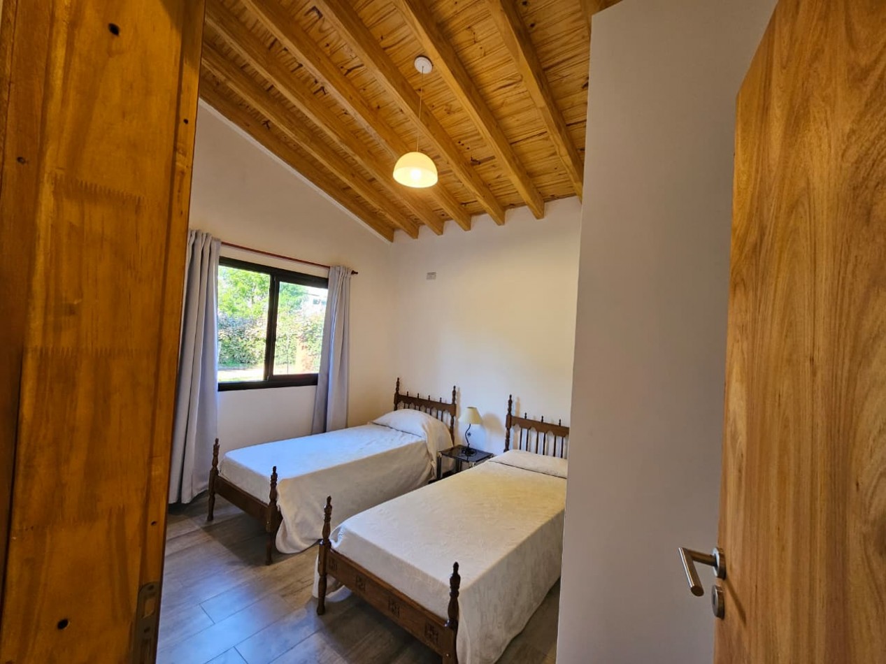 Se alquila casa de dos dormitorios en Punto Claro!!!